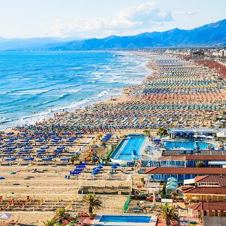 Pfa Hotel Viareggio Exterior photo